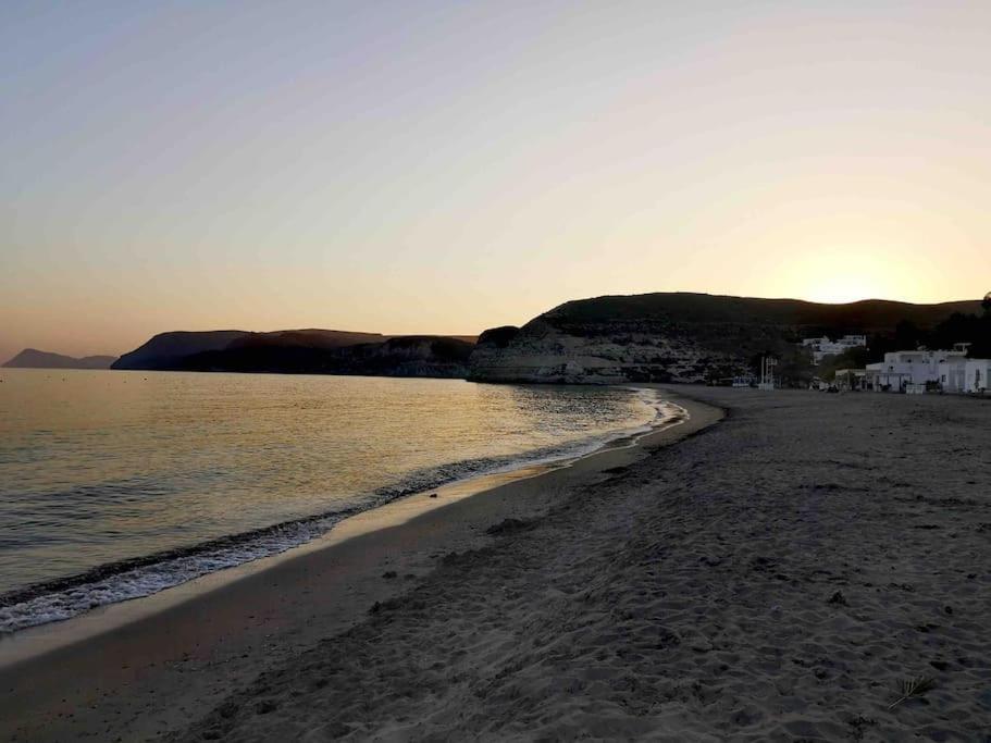 El Playaiso De Aguamarga Apartment อากัวอามาร์กา ภายนอก รูปภาพ