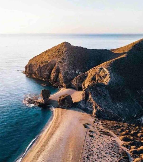 El Playaiso De Aguamarga Apartment อากัวอามาร์กา ภายนอก รูปภาพ